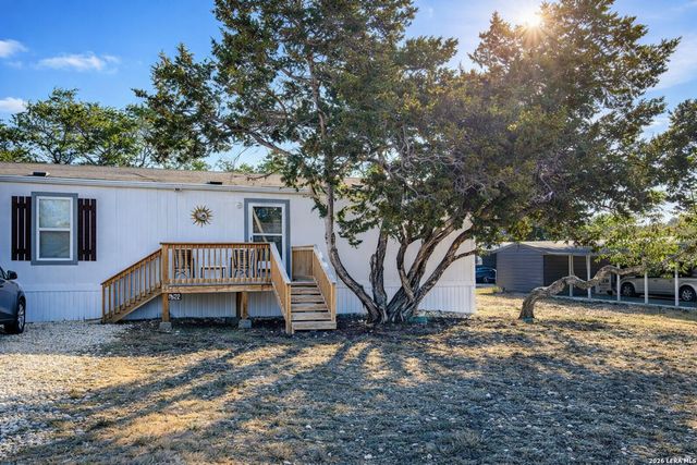 691 private road 1510, Bandera, TX 78003