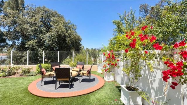 15 Tierra Vista, Laguna Hills, CA 92653