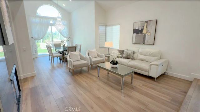 15 Tierra Vista, Laguna Hills, CA 92653