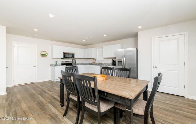 109 Highpoint Ct, Elizabethtown, KY 42701