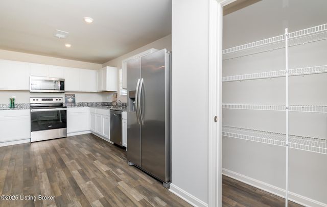 109 Highpoint Ct, Elizabethtown, KY 42701