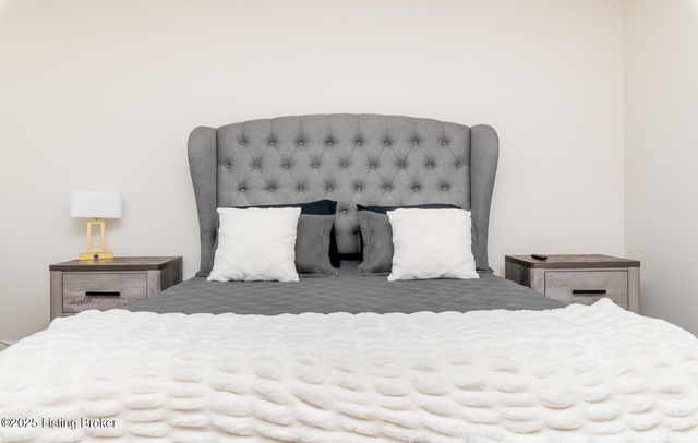 109 Highpoint Ct, Elizabethtown, KY 42701