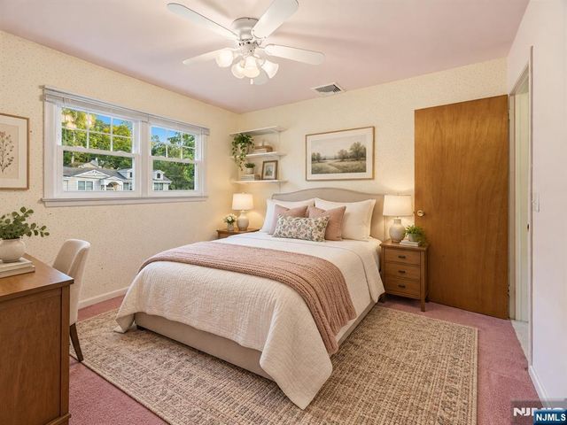 10 Aldom Circle, Caldwell, NJ 07006