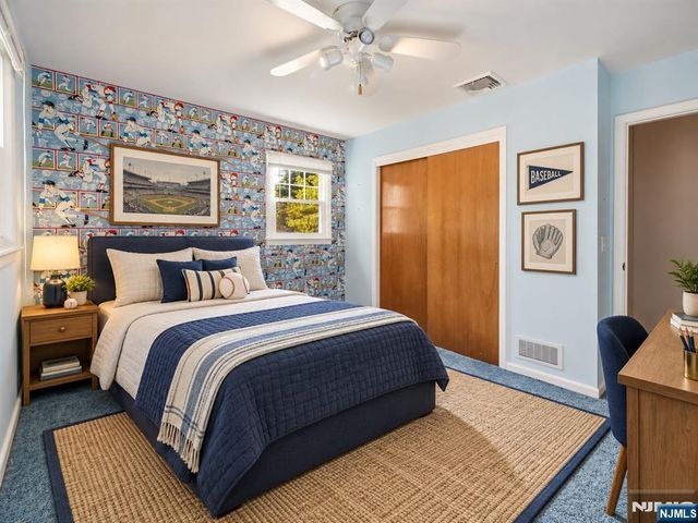 10 Aldom Circle, Caldwell, NJ 07006