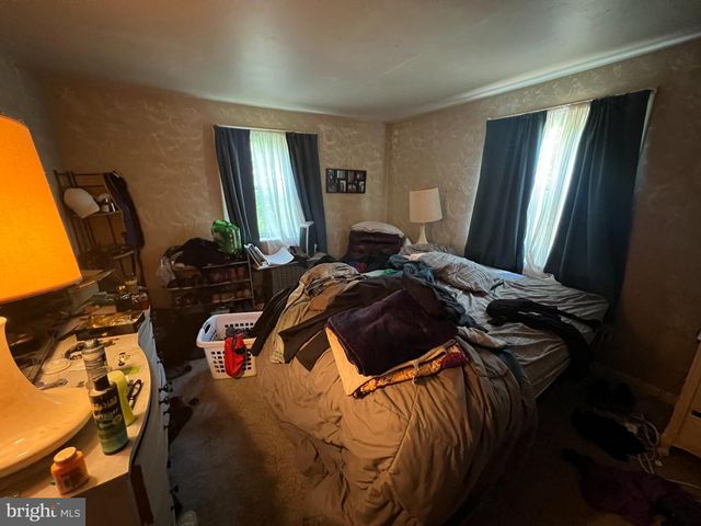 1346 CLARKE RD, Abington, PA 19001