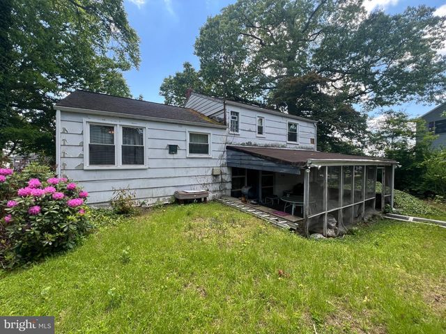 1346 CLARKE RD, Abington, PA 19001
