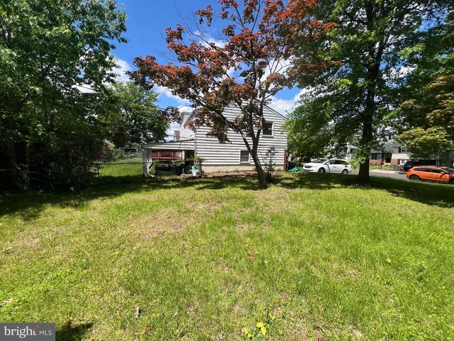 1346 CLARKE RD, Abington, PA 19001