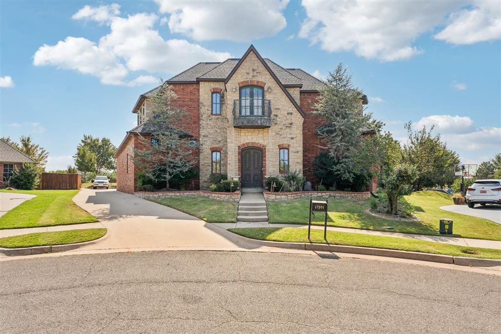 17201 NW Osprey Circle, Edmond, OK 73012