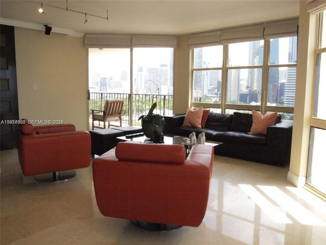 1901 Brickell Ave B1714, Miami, FL 33129