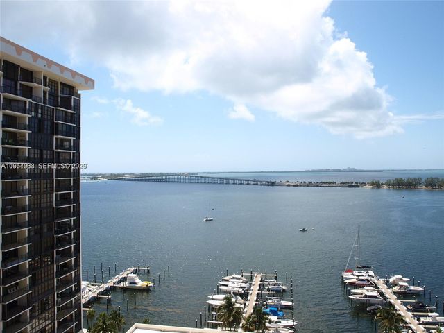 1901 Brickell Ave B1714, Miami, FL 33129