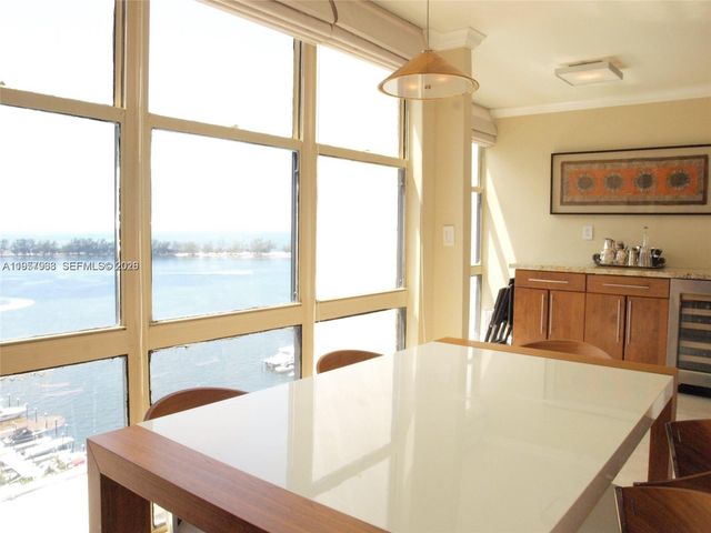 1901 Brickell Ave B1714, Miami, FL 33129