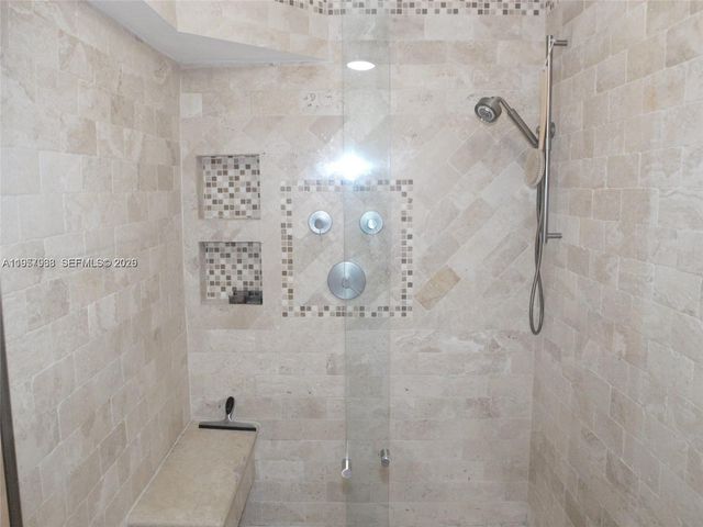 1901 Brickell Ave B1714, Miami, FL 33129