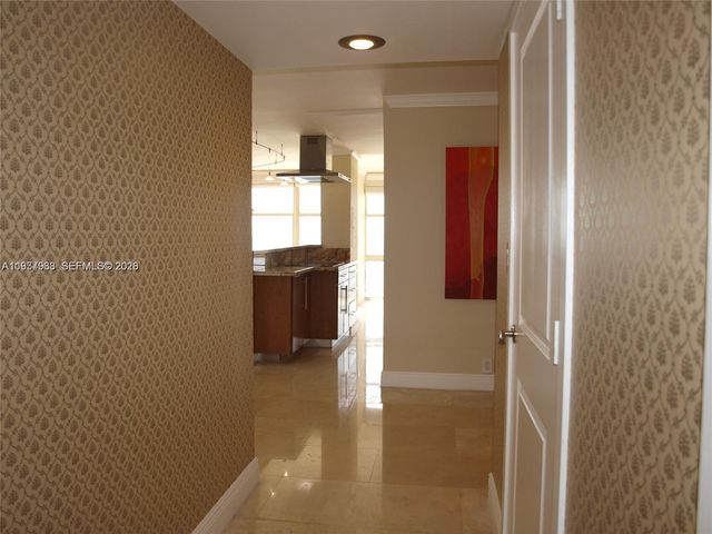 1901 Brickell Ave B1714, Miami, FL 33129