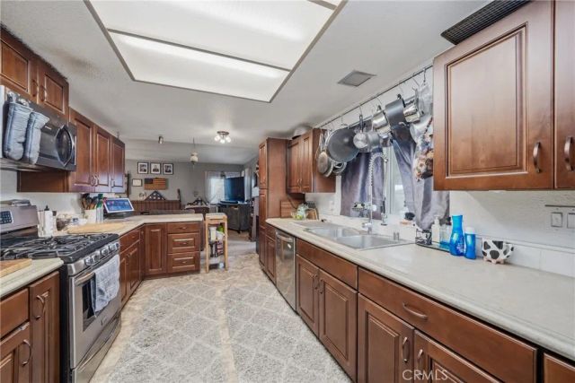 13693 New Haven Drive, Moreno Valley, CA 92553