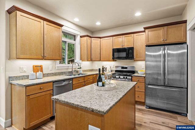 3725 SW Deon Dr, Corvallis, OR 97333