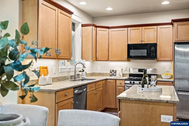 3725 SW Deon Dr, Corvallis, OR 97333