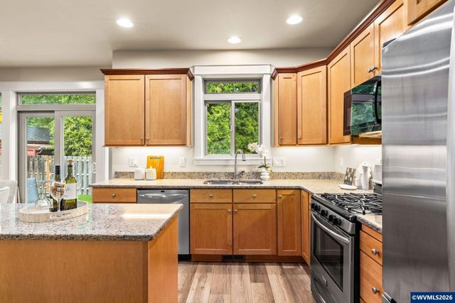 3725 SW Deon Dr, Corvallis, OR 97333