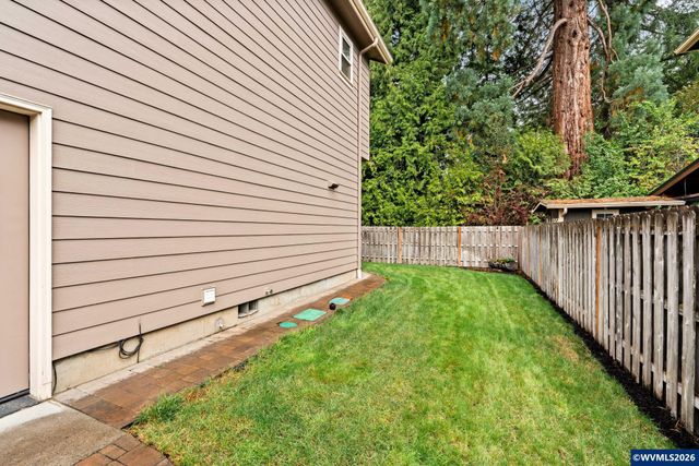 3725 SW Deon Dr, Corvallis, OR 97333