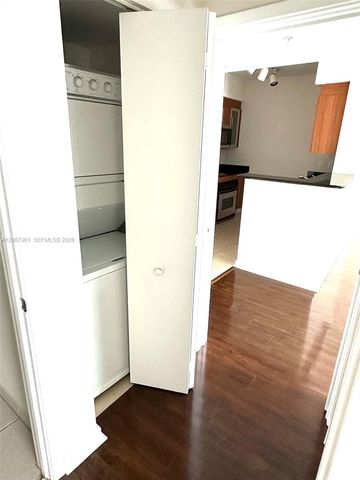 335 S Biscayne Boulevard 1802, Miami, FL 33131