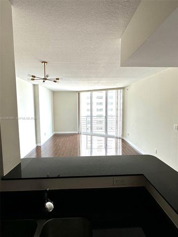 335 S Biscayne Boulevard 1802, Miami, FL 33131