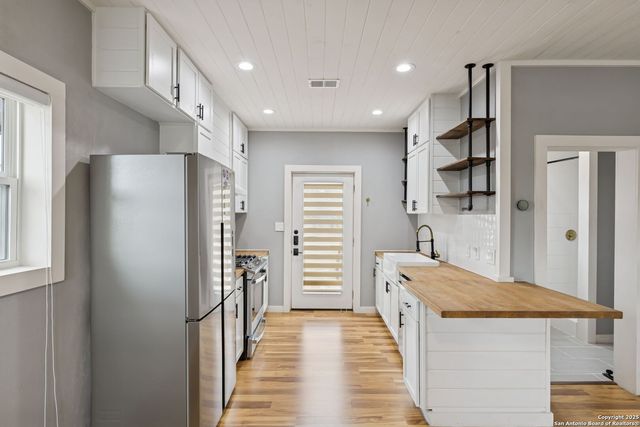 2902 Katy St, New Braunfels, TX 78130