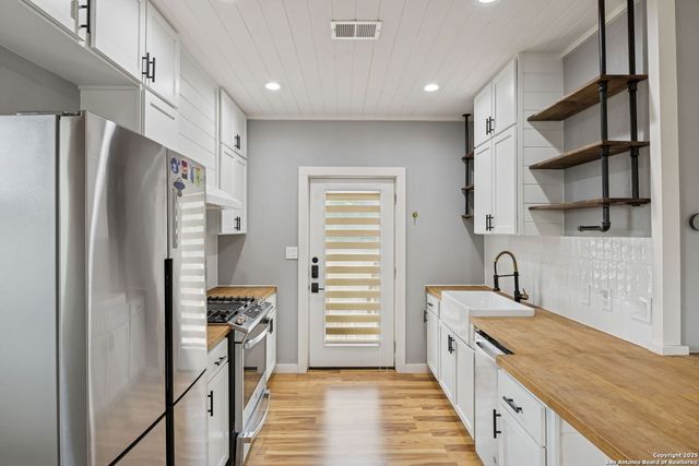 2902 Katy St, New Braunfels, TX 78130