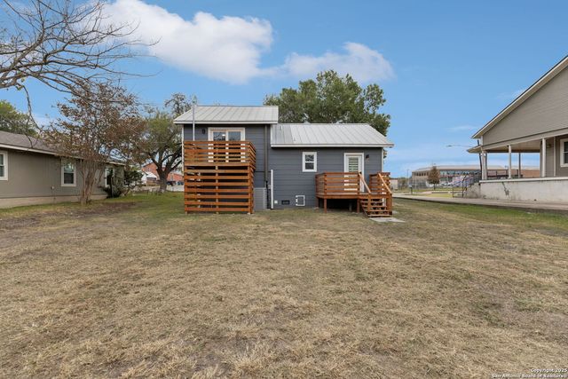 2902 Katy St, New Braunfels, TX 78130