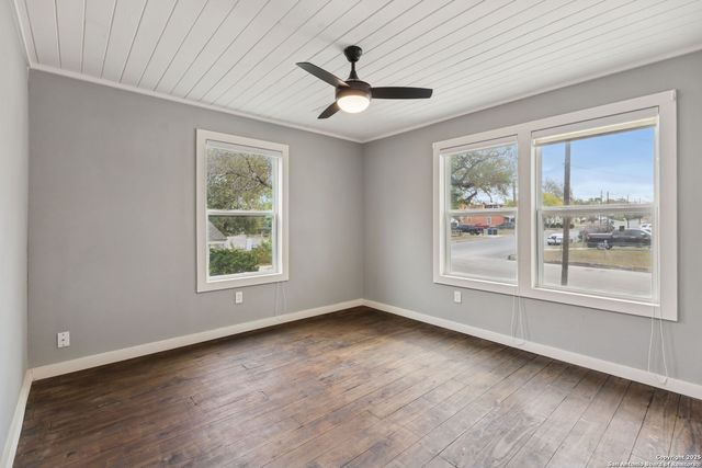 2902 Katy St, New Braunfels, TX 78130