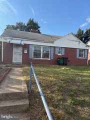 6902 ADEL ST, Capitol Heights, MD 20743