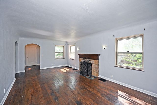 3948 Holman Circle, Silverton, OH 45236