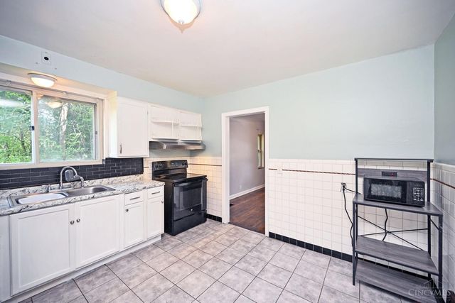 3948 Holman Circle, Silverton, OH 45236