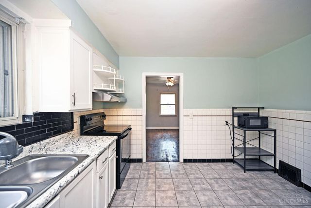 3948 Holman Circle, Silverton, OH 45236