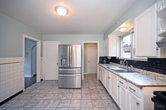 3948 Holman Circle, Silverton, OH 45236