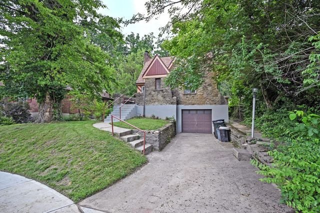 3948 Holman Circle, Silverton, OH 45236