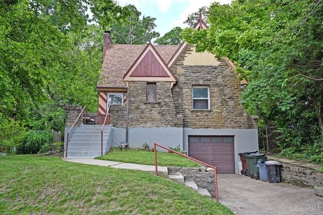 3948 Holman Circle, Silverton, OH 45236