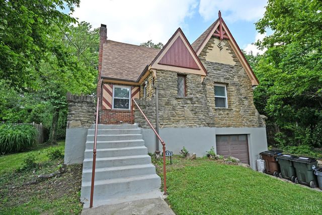 3948 Holman Circle, Silverton, OH 45236