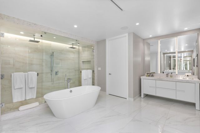 210 SE Mizner Boulevard 703, Boca Raton, FL 33432
