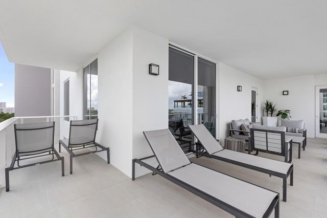 210 SE Mizner Boulevard 703, Boca Raton, FL 33432