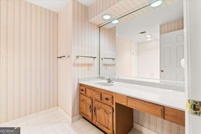 107 Paces Run SE 107, Atlanta, GA 30339