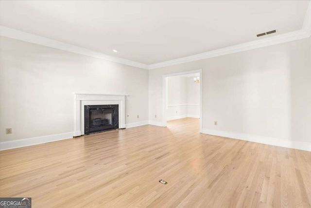 107 Paces Run SE 107, Atlanta, GA 30339