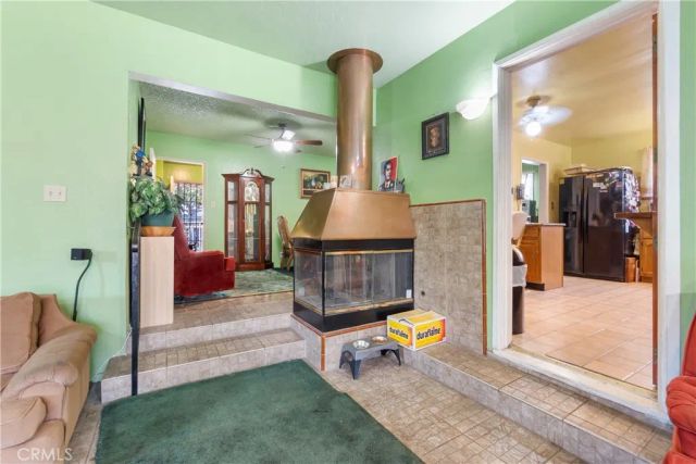 11028 Spinning, Inglewood, CA 90303