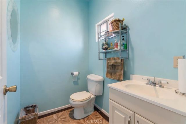 11028 Spinning, Inglewood, CA 90303