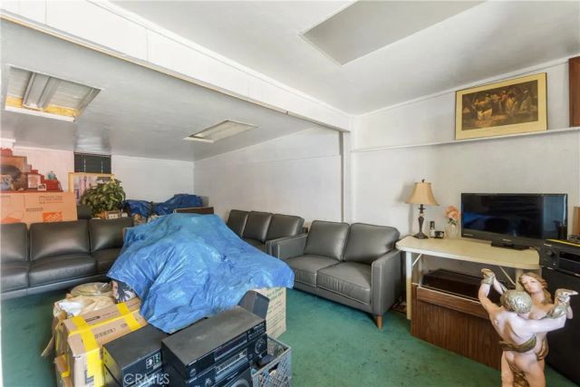 11028 Spinning, Inglewood, CA 90303