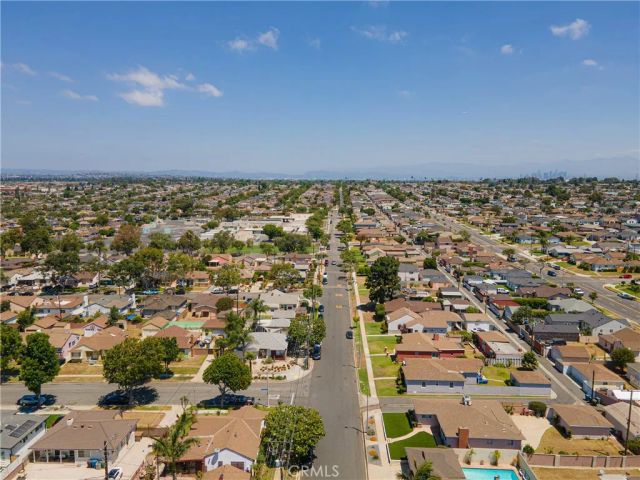 11028 Spinning, Inglewood, CA 90303