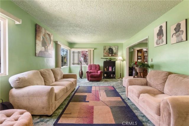 11028 Spinning, Inglewood, CA 90303