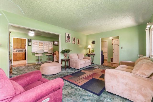 11028 Spinning, Inglewood, CA 90303