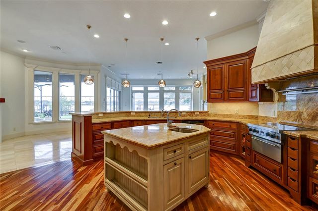 9143 SOUTHERN BREEZE DRIVE, Orlando, FL 32836