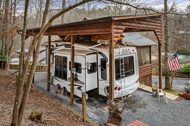 18 Second Street, Ellijay, GA 30540