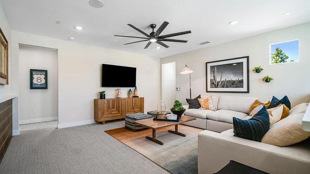 2657 Maverick Lane, Palm Springs, CA 92264