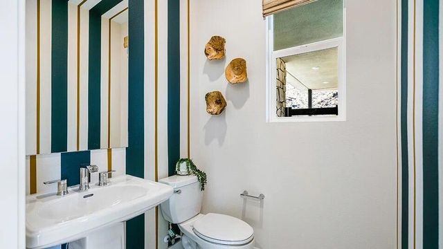 2657 Maverick Lane, Palm Springs, CA 92264